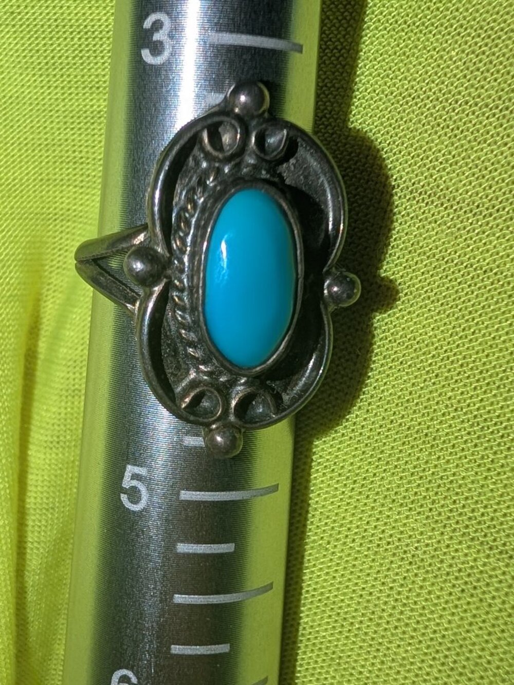 Size 4 turquoise ring
